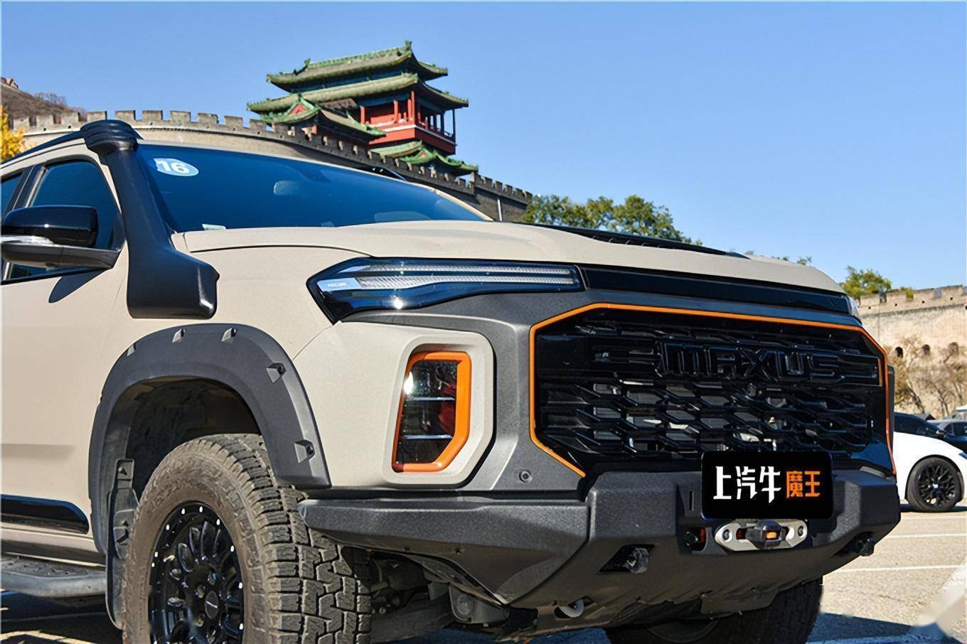 鯊魚王多變體汽車智能皮卡后箱蓋 鯊魚王多變體汽車智能皮卡后箱蓋