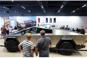 特斯拉電動皮卡Cybertruck正式交付，開啟未來運輸新紀元